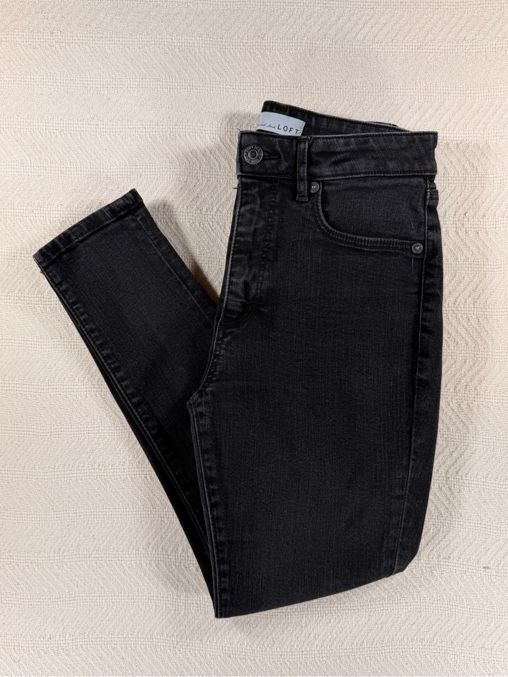 LOFT Curvy Skinny Jeans Black Size 2 Petite 26P Classic Fall Staple Casual